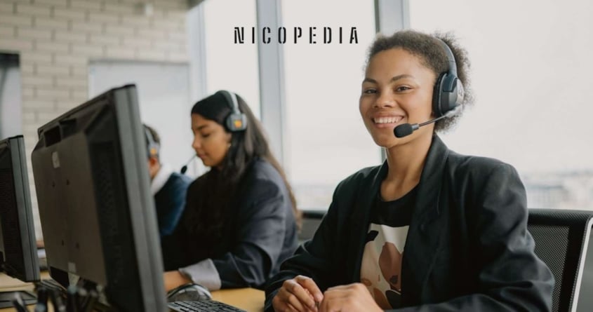 Mitarbeiterinnen im Callcenter als Symbolbild für einen Artikel über den Haypp Kundenservice 