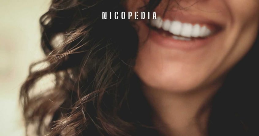 Snus side effect woman smiling