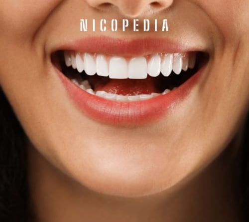 woman smiling, improved oral health from nicotine pouches